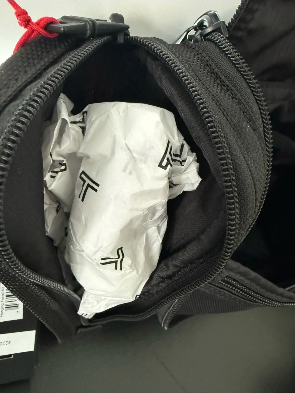 NWT Alpha 3 Hanging Travel Kit $225 MSRP